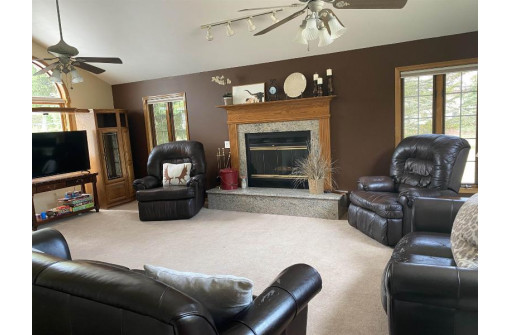 W5275 Sunny Lane, New Lisbon, WI 53950