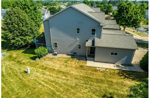 572 N Westmount Drive, Sun Prairie, WI 53590