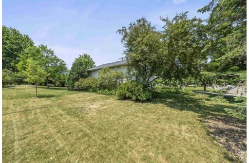 924 Fountain Drive, Sun Prairie, WI 53590