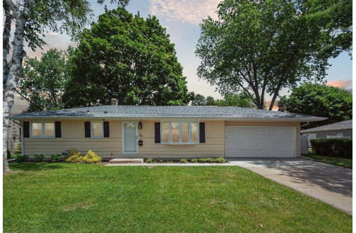 1712 N Harmony Drive, Janesville, WI 53545-0914