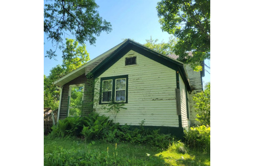 517 Lake Street, Baraboo, WI 53913