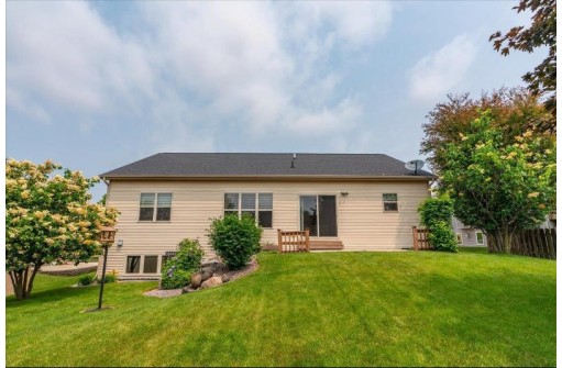 4392 Singel Way, DeForest, WI 53598