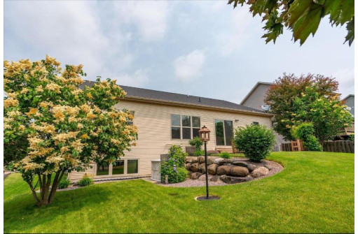 4392 Singel Way, DeForest, WI 53598