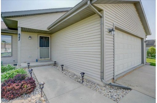 847 North Edge Trail, Verona, WI 53593