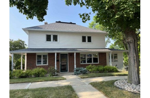 1003 Prospect Avenue, Portage, WI 53901