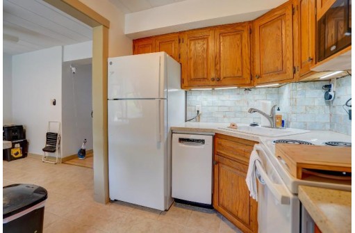 13 Sherman Terrace 1, Madison, WI 53704