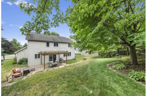 21 Black Stone Circle, Madison, WI 53719