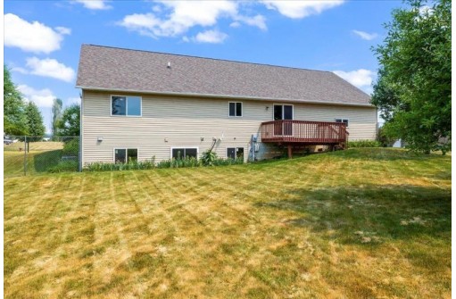 86 Me Me Lane, Reedsburg, WI 53959