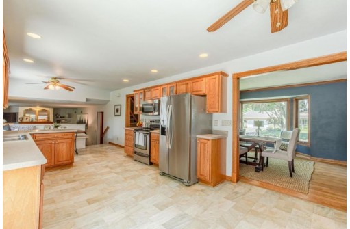 7221 E Branford Lane, Madison, WI 53717