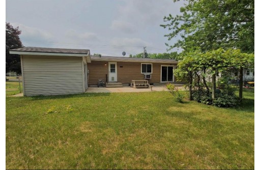 714 E Chestnut Street, Pardeeville, WI 53954