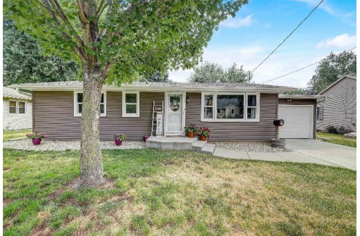 240 7th Street, Prairie Du Sac, WI 53578