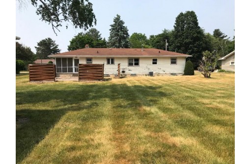 725 Ray Street, Prairie Du Sac, WI 53578