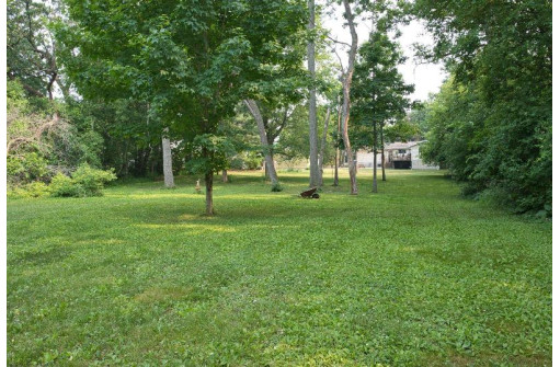 665 Old Highway 16, Pardeeville, WI 53954