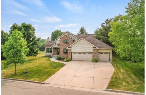 1818 Barrington Drive, Sun Prairie, WI 53590