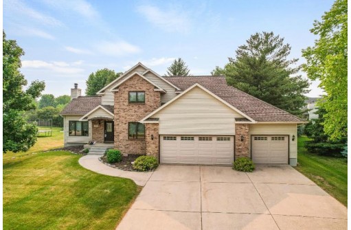 1818 Barrington Drive, Sun Prairie, WI 53590