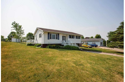 617 Jamie Street, Dodgeville, WI 53533