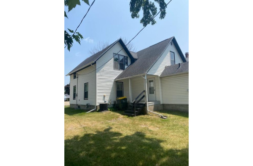 527 S Adams Street, Lancaster, WI 53813