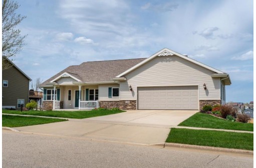 1808 Danny Drive, Mount Horeb, WI 53572