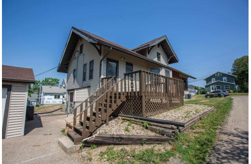 232 W Oak Street, Lancaster, WI 53813