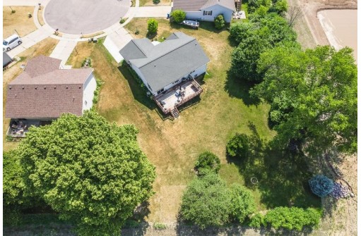 319 Valley Glen Court, Baraboo, WI 53913