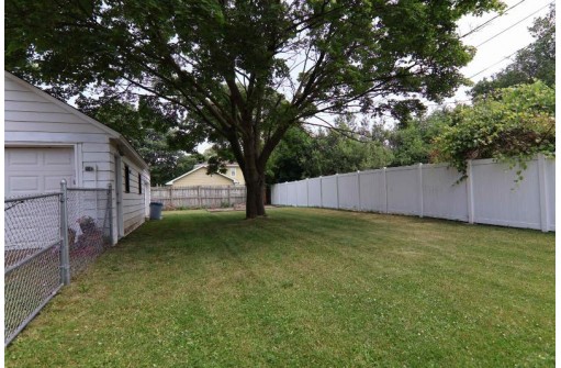 110 N Pine Street, Janesville, WI 53548