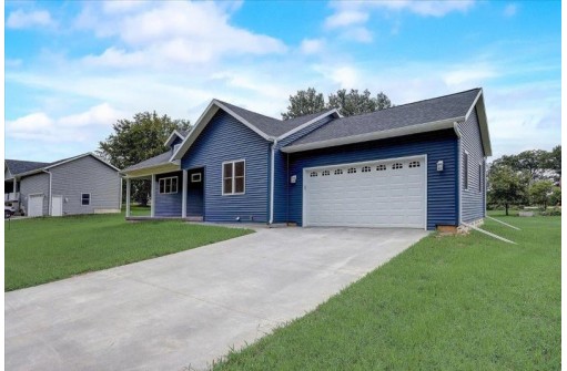 N6722 Turtle Lane, Pardeeville, WI 53954