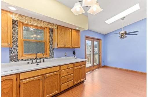 5595 Auchter Lane, Waunakee, WI 53597