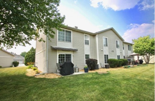 2310 Turnberry Court, Beloit, WI 53511