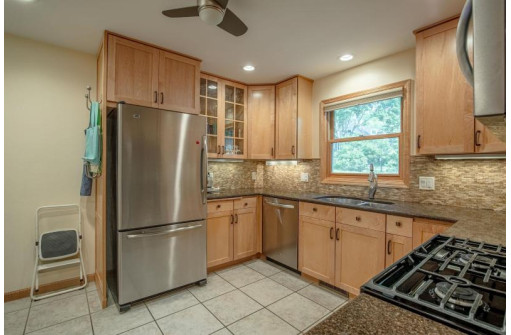 3734 Hillcrest Drive, Madison, WI 53705