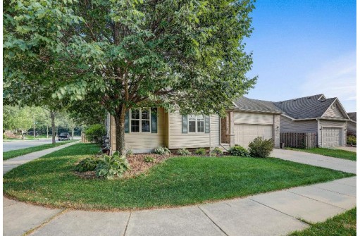 5429 Penny Lane, Madison, WI 53718