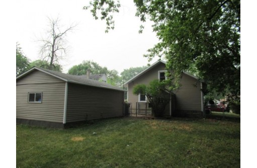 113 E State Street, Janesville, WI 53546-0000