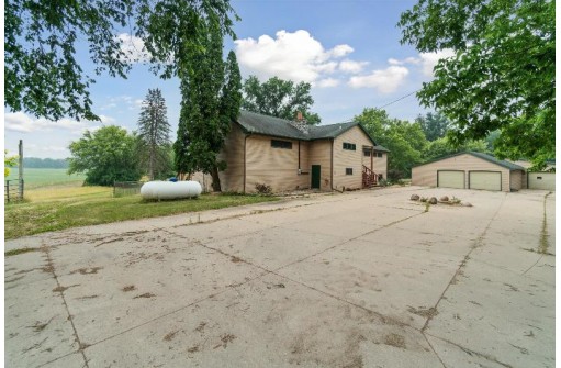 3145 W Rockport Road, Janesville, WI 53548