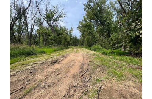 3.32 ACRES Old River Road, Portage, WI 53901