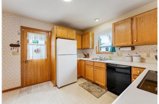 110 15th Avenue, Baraboo, WI 53913