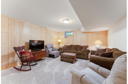 E10242 Greimel Road, Baraboo, WI 53913