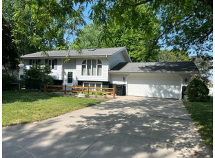 440 W Lincoln Drive DeForest, WI 53532