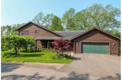 W9067 Lakeview Drive, Cambridge, WI 53523-9727