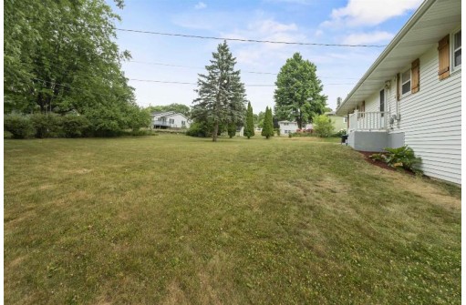 217 Sanford Drive, DeForest, WI 53532