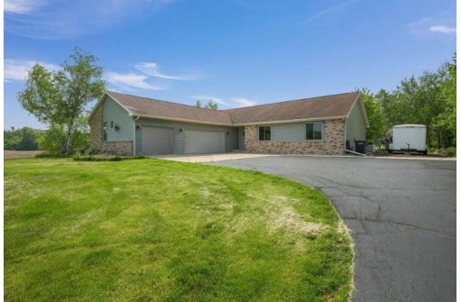 W7509 Oak Ridge Drive, Delavan, WI 53115