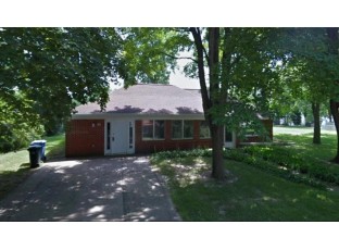 93 Burroughs Drive Fitchburg, WI 53713