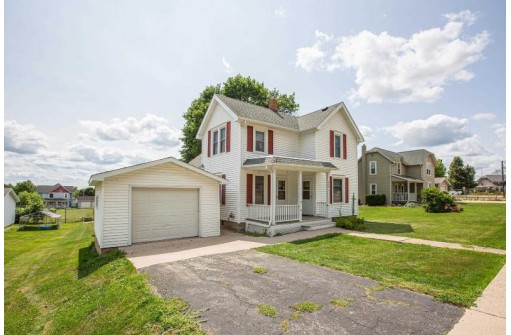 229 W Main Street, Benton, WI 53803