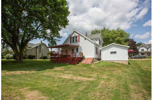 229 W Main Street, Benton, WI 53803