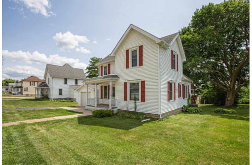 229 W Main Street, Benton, WI 53803