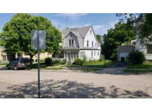 124 Washington Street Beaver Dam, WI 53916