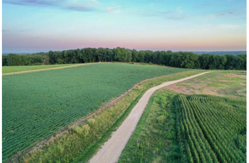 13.54 ACRES Blackberry Road, Black Earth, WI 53515