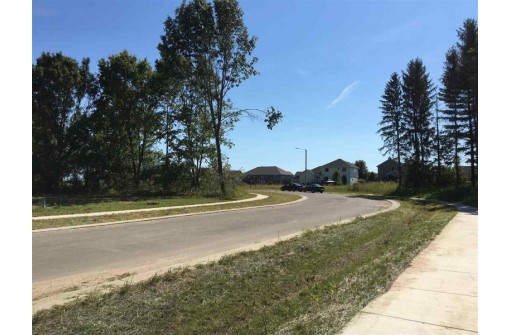 437 Kassander Way, Oregon, WI 53575