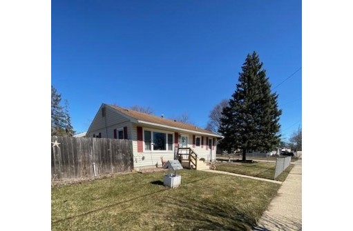 1605 House Street, Beloit, WI 53511