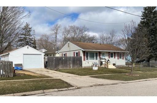 1605 House Street, Beloit, WI 53511