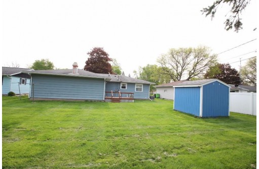 1120 E Circle Drive, Beaver Dam, WI 53916