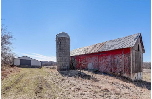 10147 Lee Valley Road, Blanchardville, WI 53516